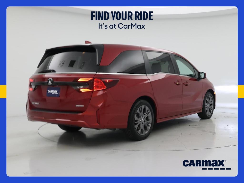 used 2025 Honda Odyssey car, priced at $39,998