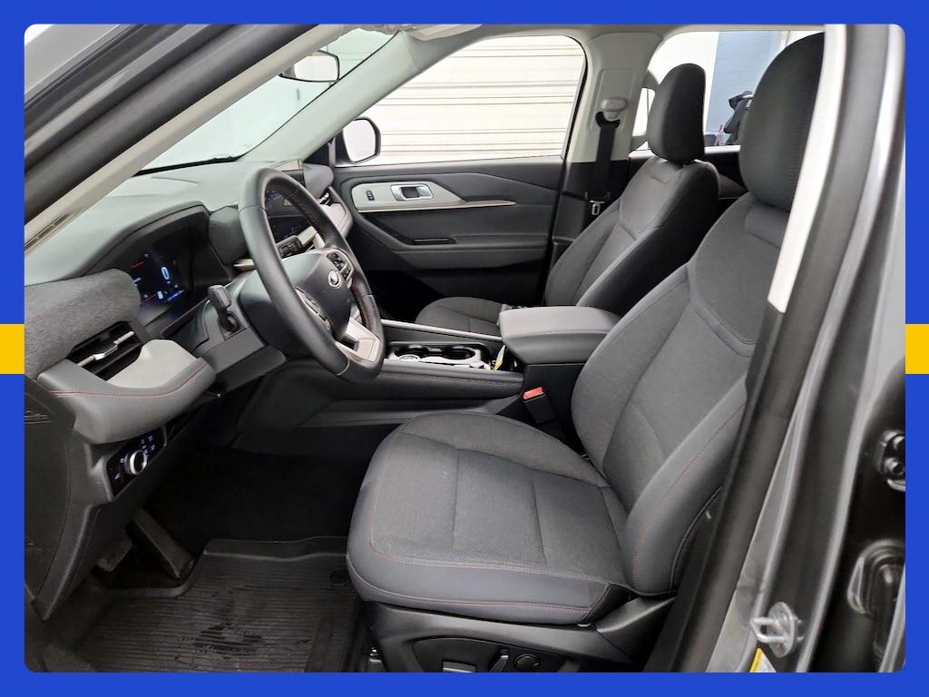 used 2025 Ford Explorer car, priced at $34,998