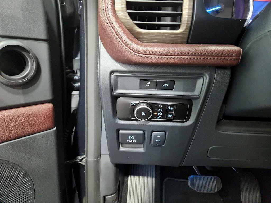 used 2023 Ford Expedition car, priced at $56,998