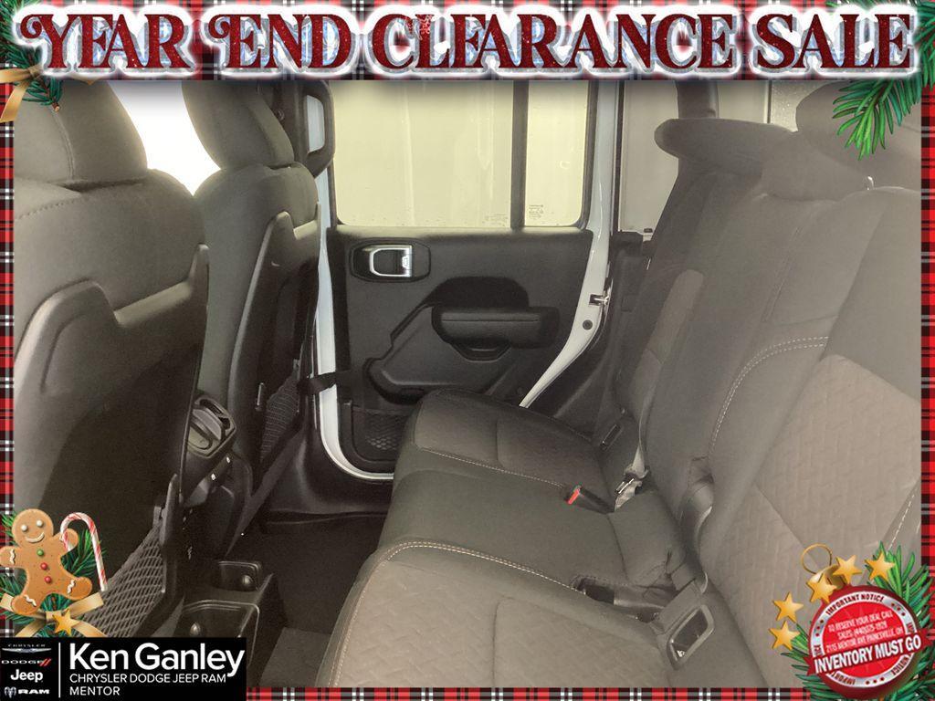 new 2026 Jeep Gladiator car, priced at $56,450