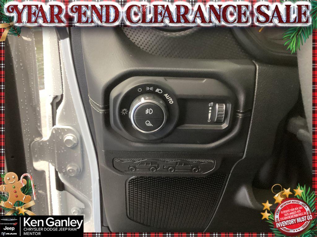 new 2026 Jeep Gladiator car, priced at $56,450