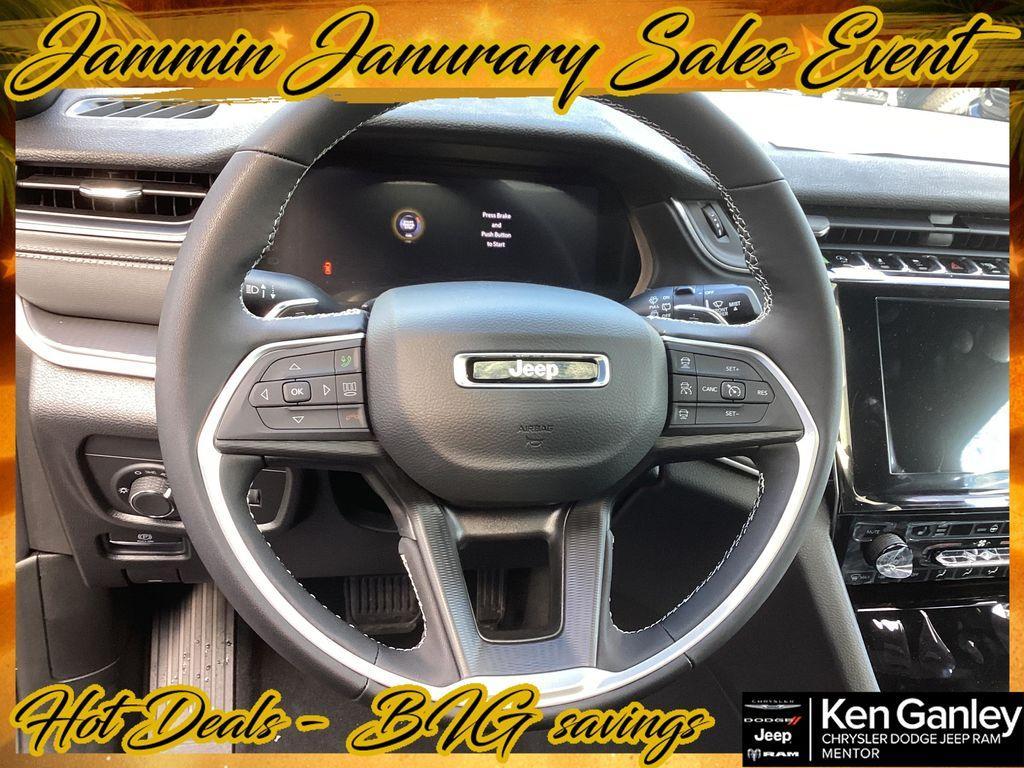 new 2025 Jeep Grand Cherokee car, priced at $43,730