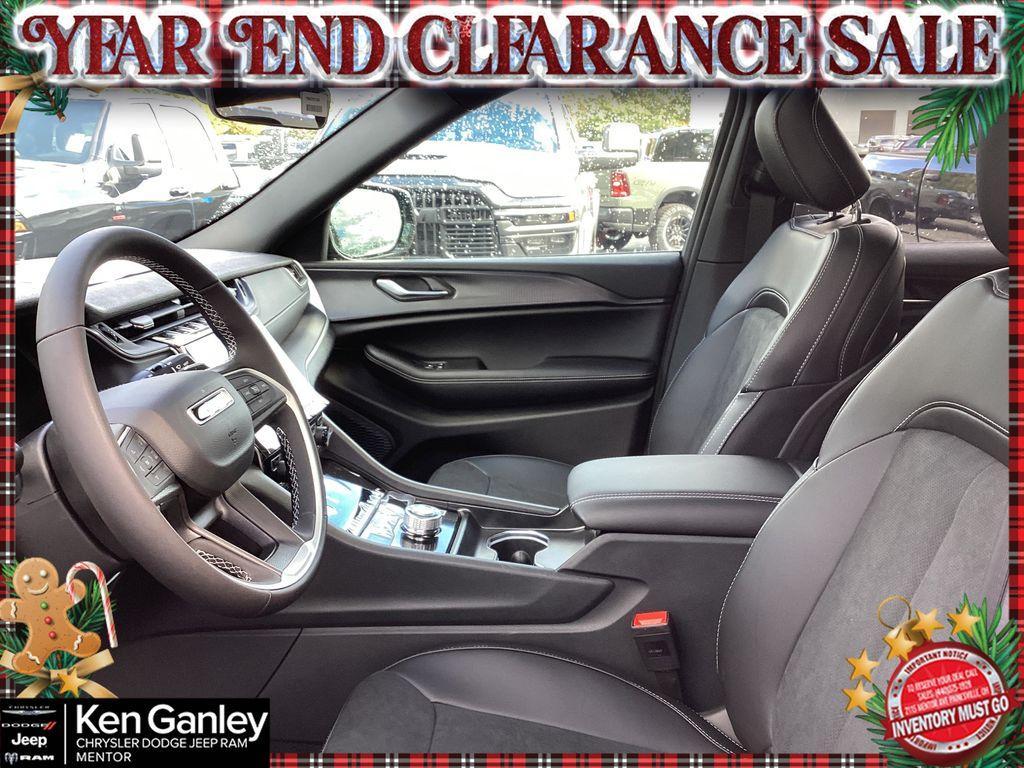 new 2025 Jeep Grand Cherokee car, priced at $44,480