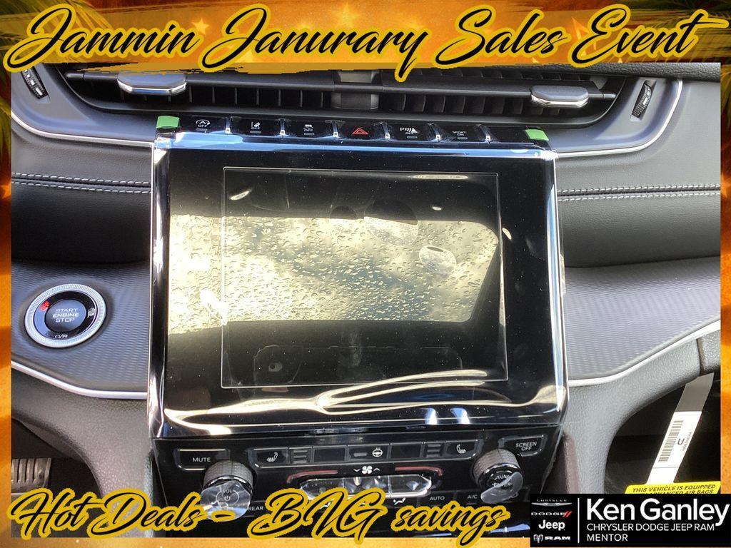 new 2025 Jeep Grand Cherokee car, priced at $43,730