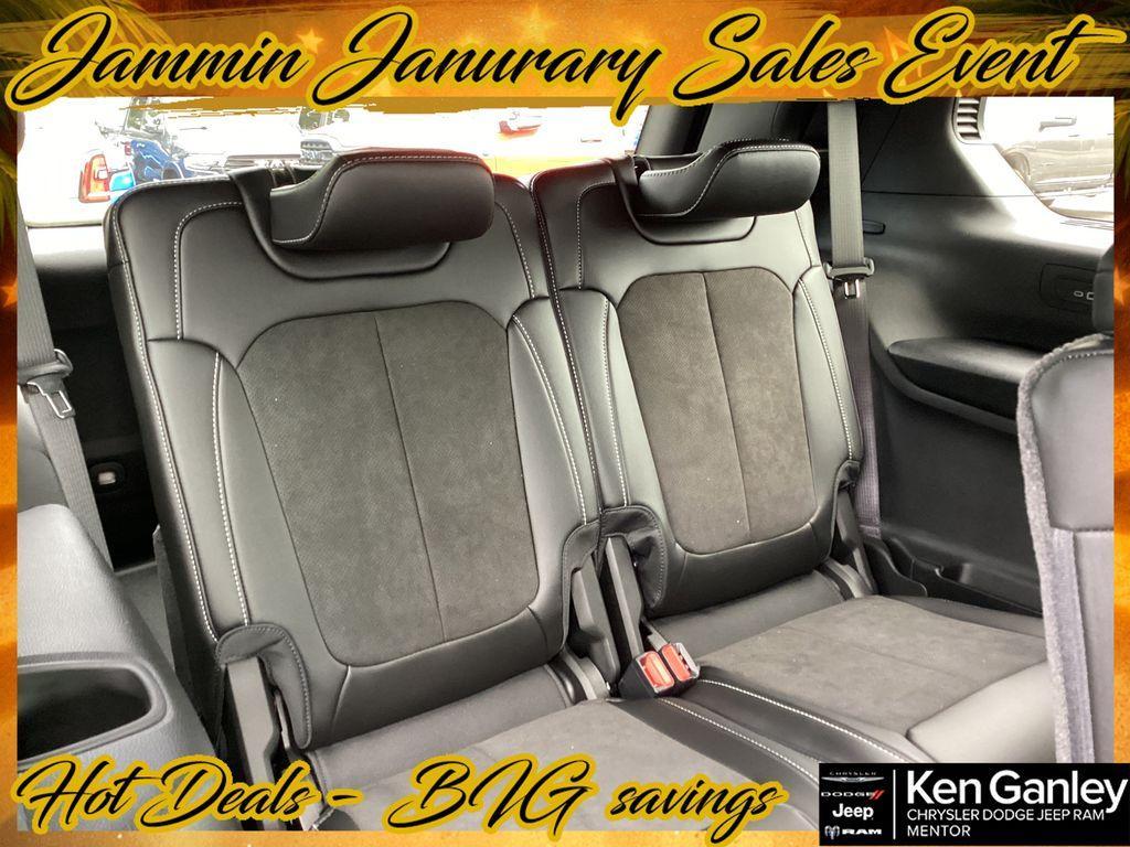 new 2025 Jeep Grand Cherokee L car, priced at $40,044