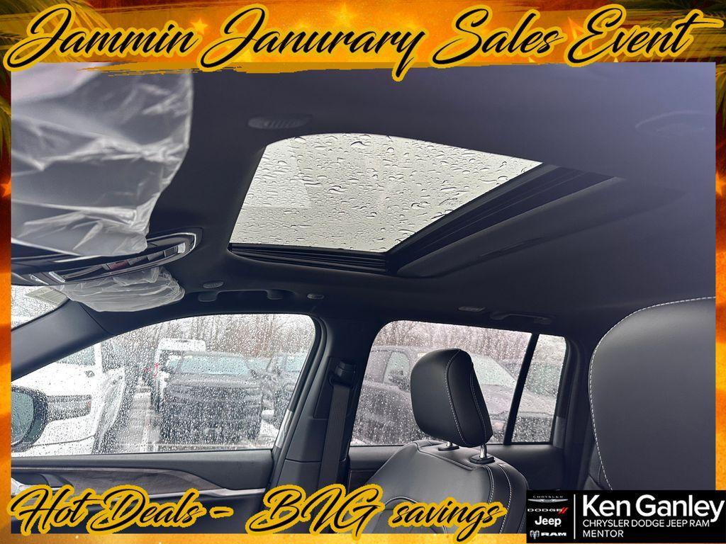 new 2026 Jeep Grand Cherokee car, priced at $42,499