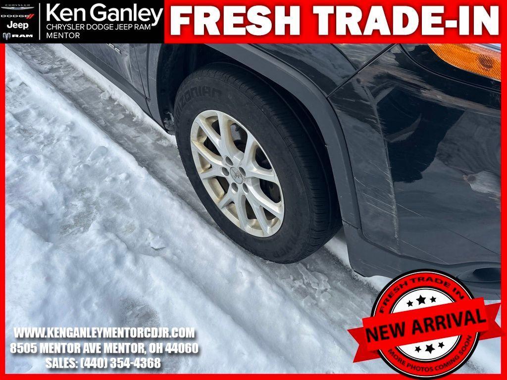 used 2015 Jeep Cherokee car, priced at $8,900