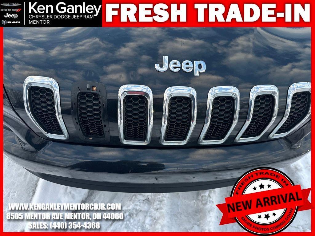 used 2015 Jeep Cherokee car, priced at $8,900