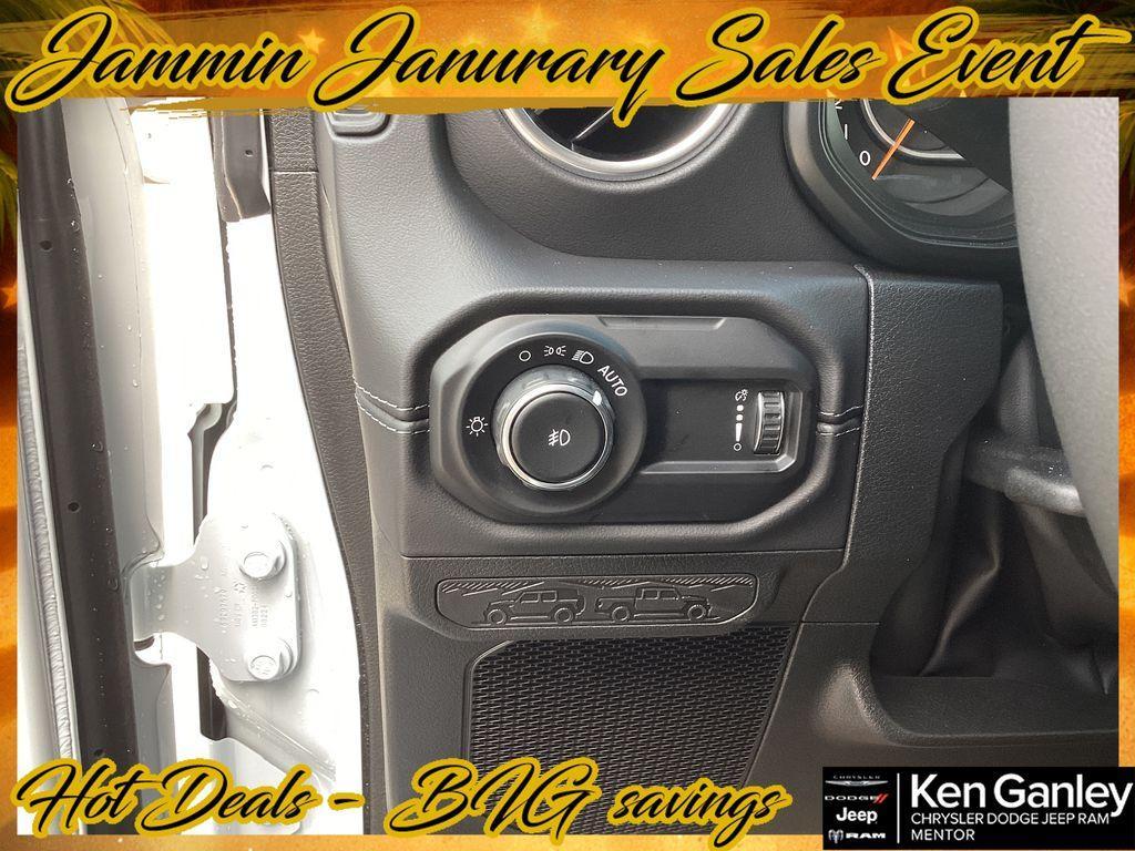 new 2025 Jeep Wrangler car, priced at $53,625