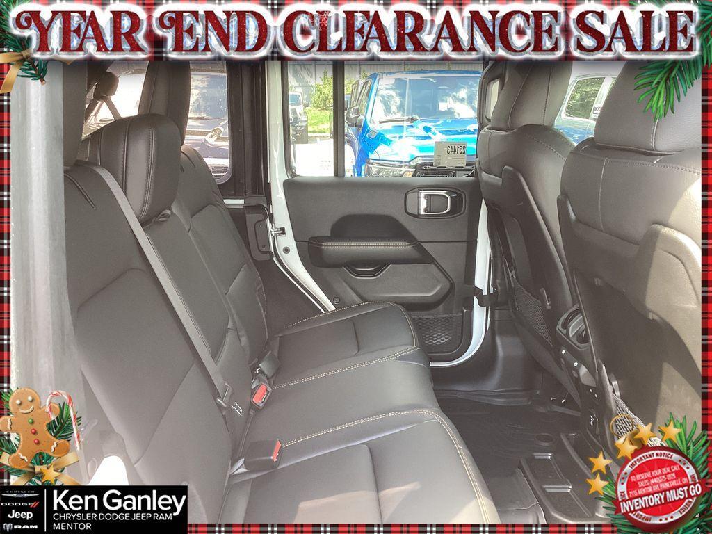 new 2025 Jeep Wrangler car, priced at $51,625