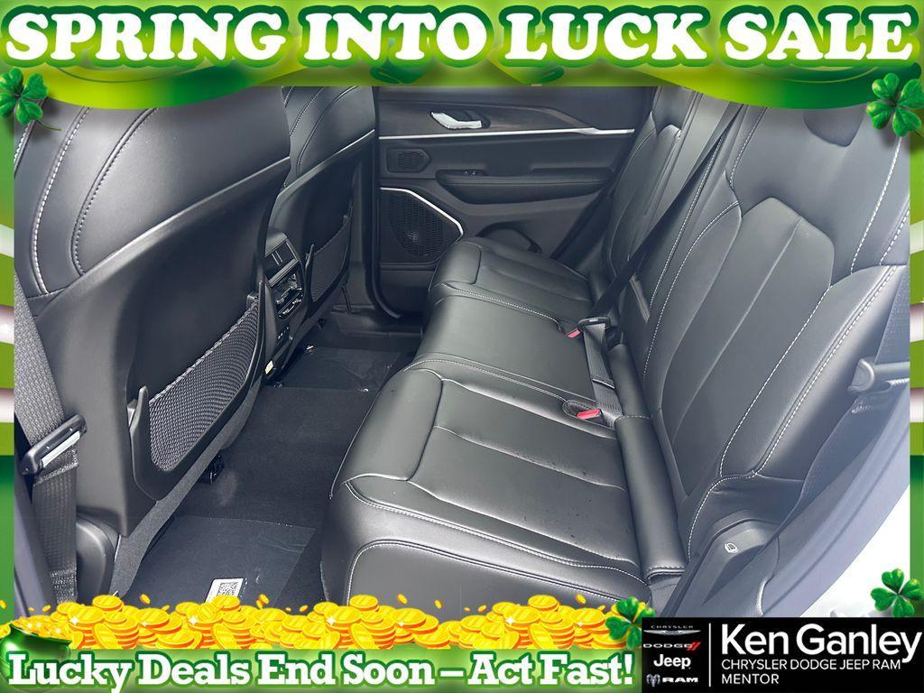 new 2026 Jeep Grand Cherokee car, priced at $46,442