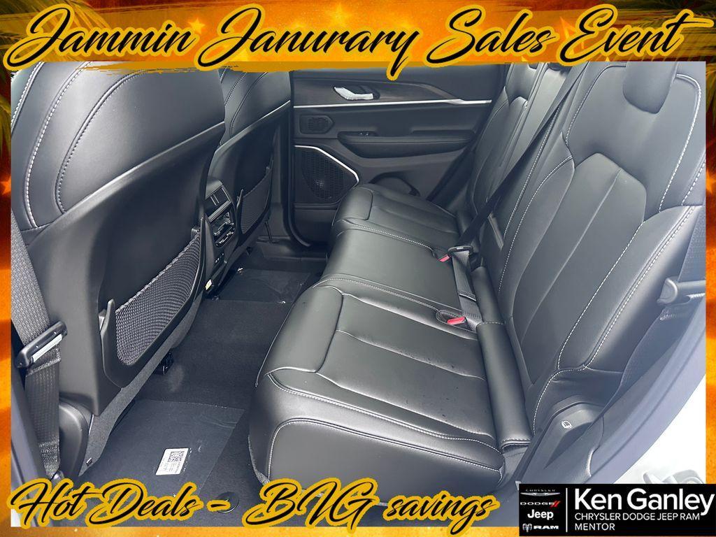 new 2026 Jeep Grand Cherokee car, priced at $46,342