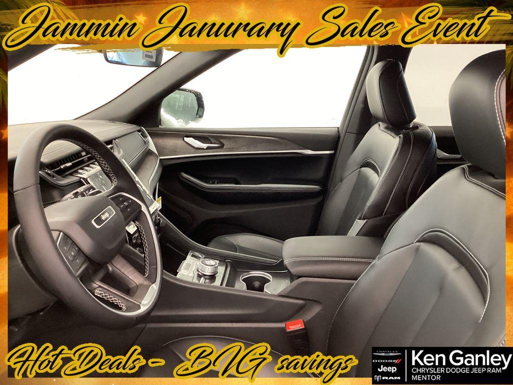 new 2025 Jeep Grand Cherokee car, priced at $43,023