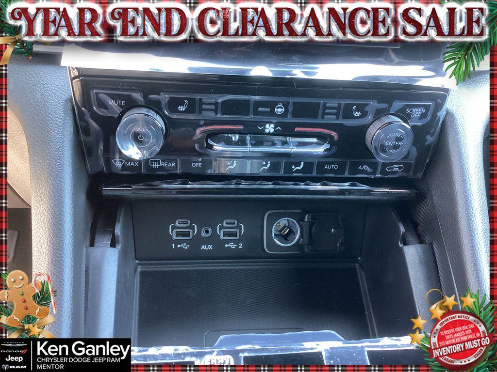 new 2025 Jeep Grand Cherokee L car, priced at $39,582