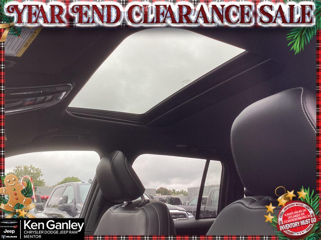 new 2025 Jeep Grand Cherokee car, priced at $38,754