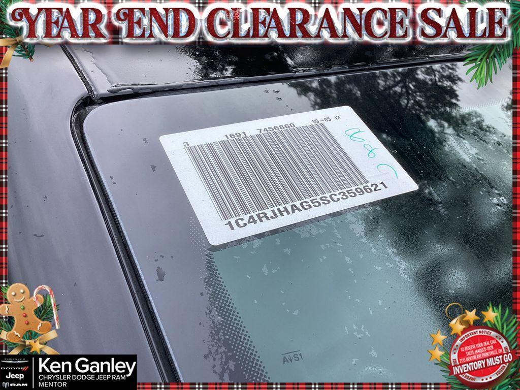 new 2025 Jeep Grand Cherokee car, priced at $38,754