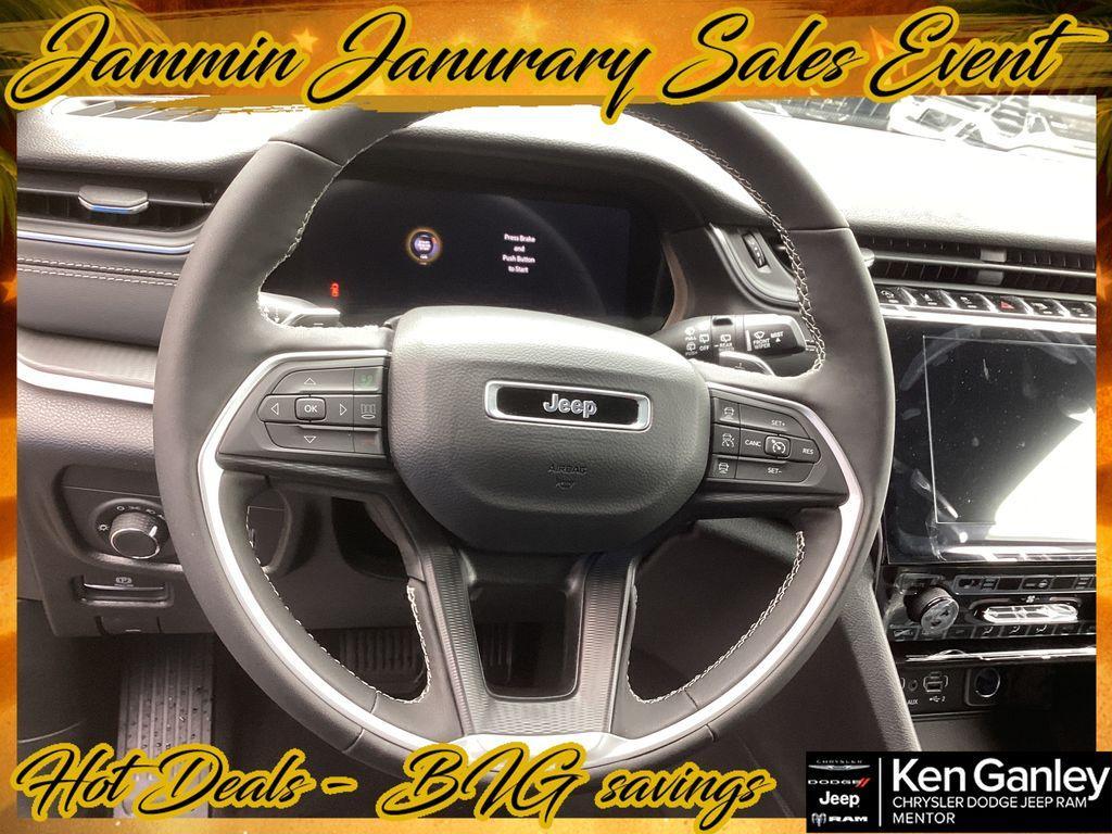 new 2025 Jeep Grand Cherokee car, priced at $38,004