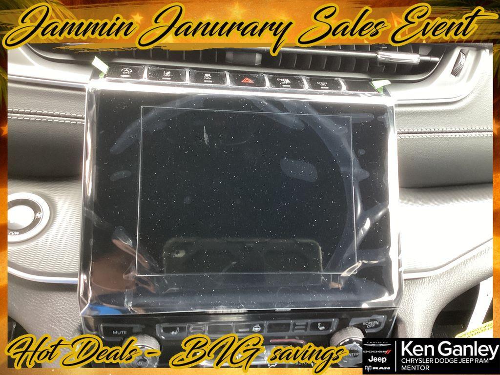 new 2025 Jeep Grand Cherokee car, priced at $38,004