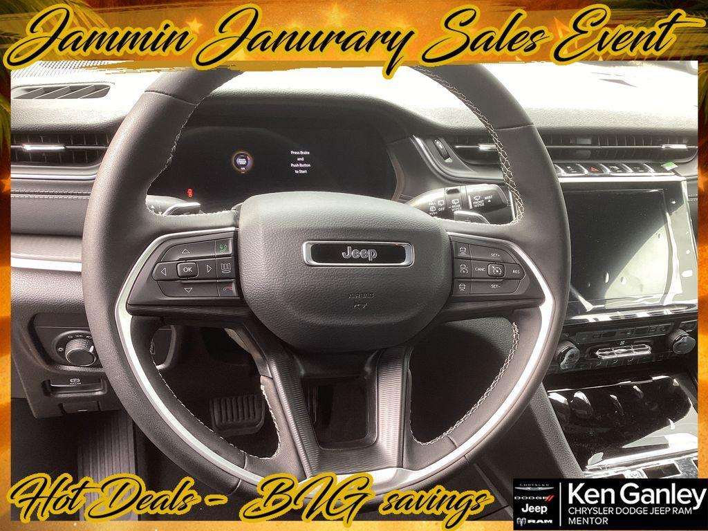 new 2025 Jeep Grand Cherokee car, priced at $38,004