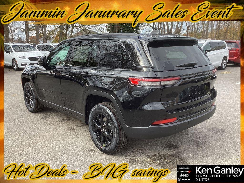 new 2025 Jeep Grand Cherokee car, priced at $38,004