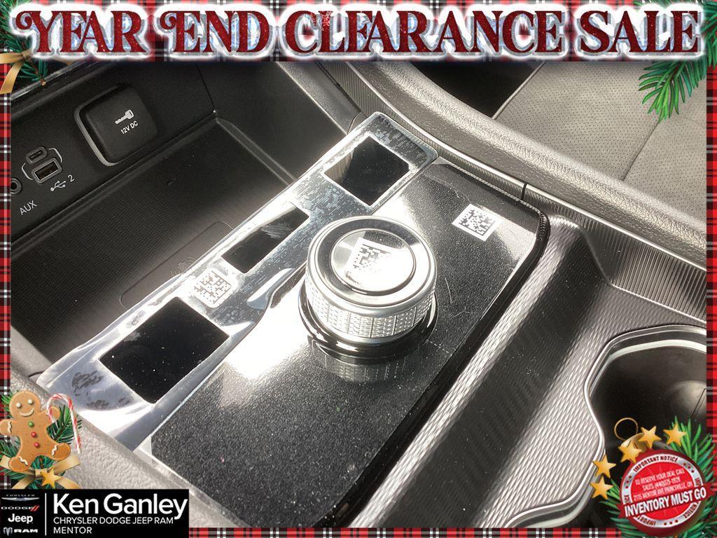 new 2025 Jeep Grand Cherokee car, priced at $38,754