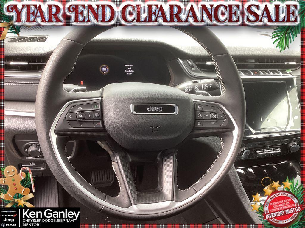 new 2025 Jeep Grand Cherokee car, priced at $38,754