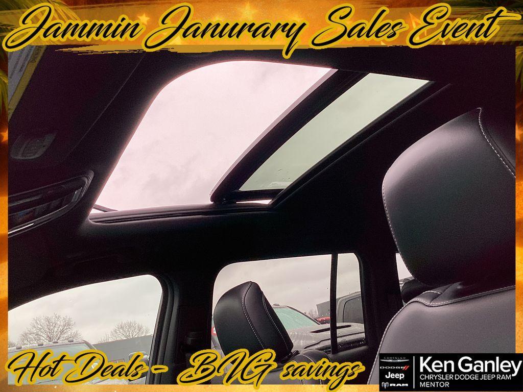 new 2025 Jeep Grand Cherokee car, priced at $40,034