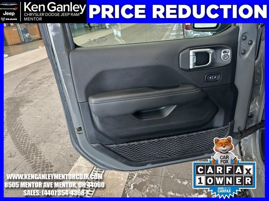 used 2021 Jeep Gladiator car, priced at $25,698