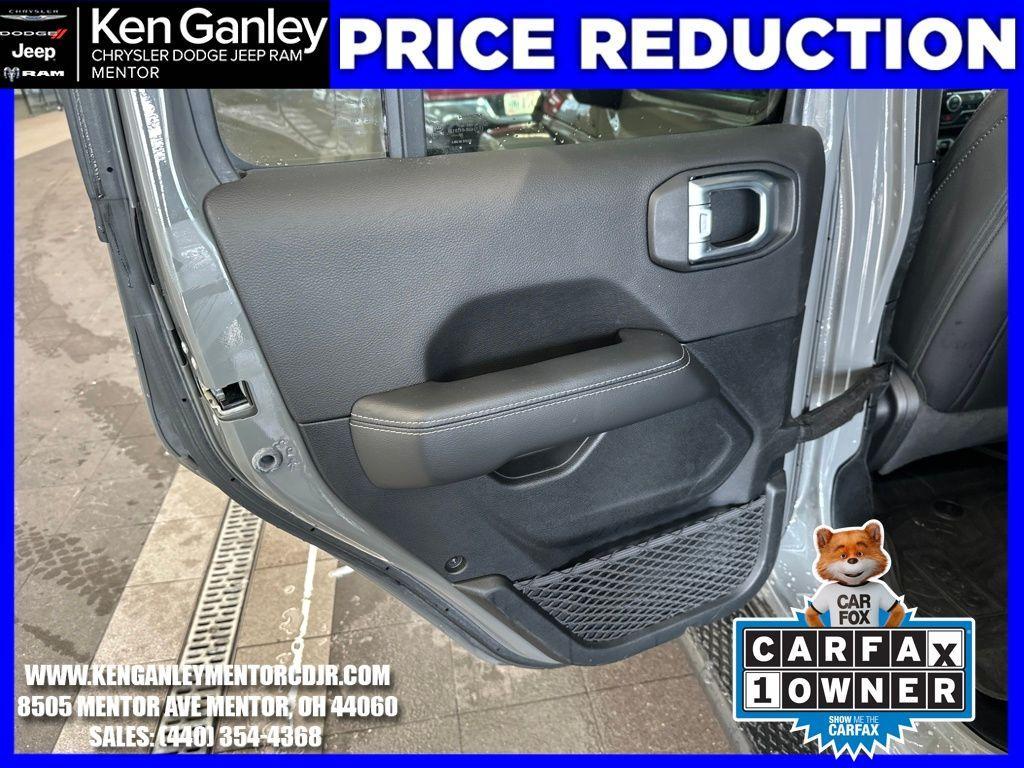 used 2021 Jeep Gladiator car, priced at $25,698