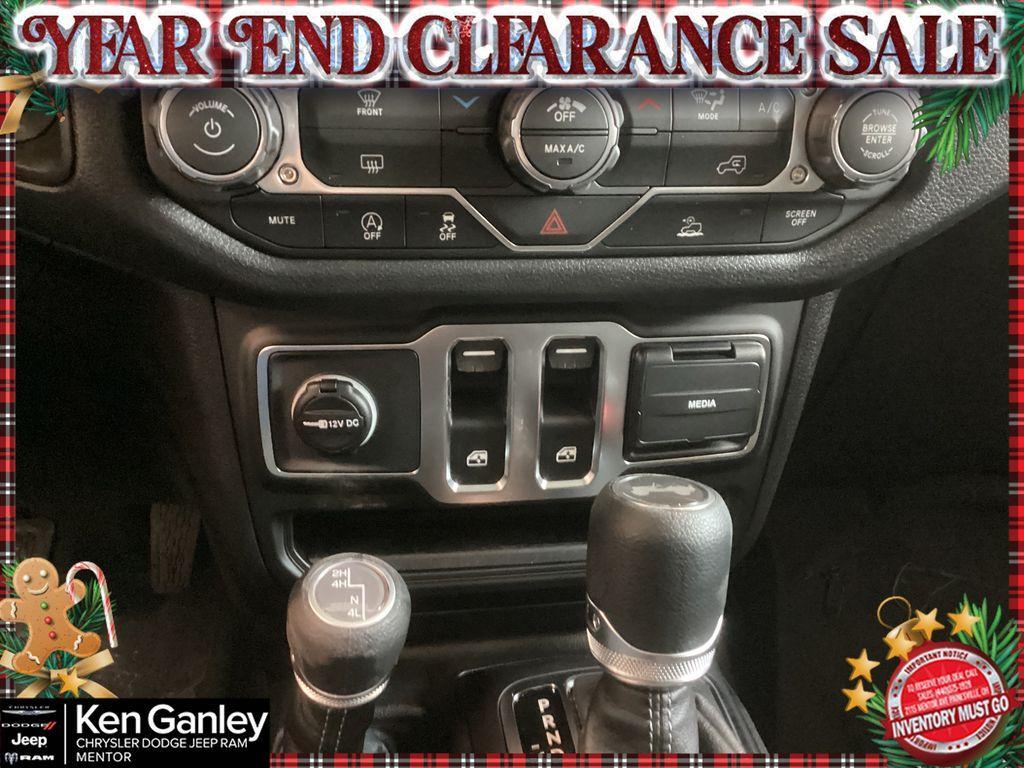 new 2026 Jeep Wrangler car, priced at $38,625