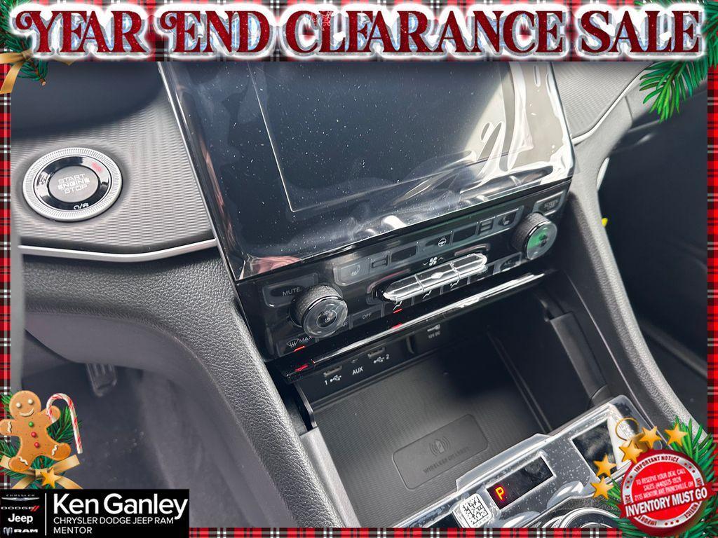 new 2025 Jeep Grand Cherokee car, priced at $37,322