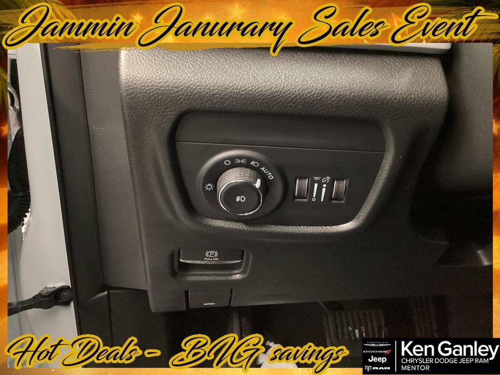 new 2025 Jeep Grand Cherokee car, priced at $42,487