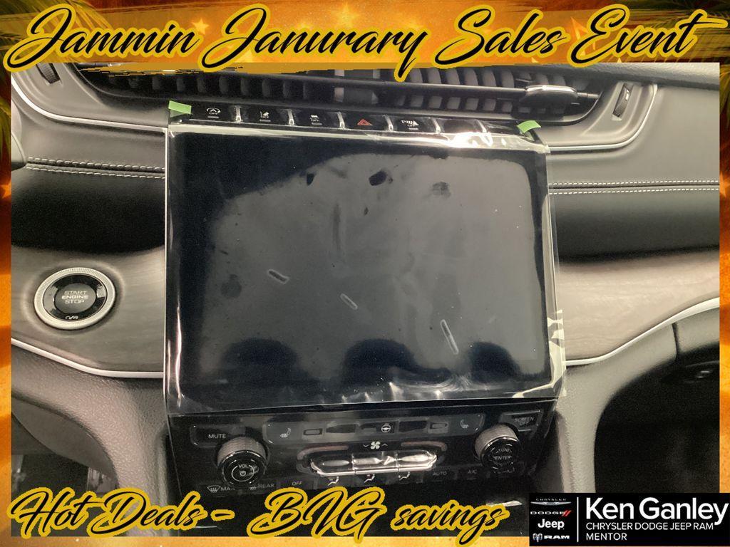 new 2025 Jeep Grand Cherokee car, priced at $42,487