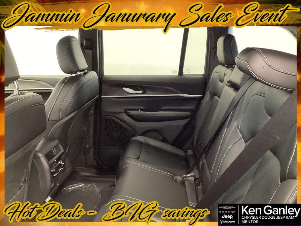 new 2025 Jeep Grand Cherokee car, priced at $42,487