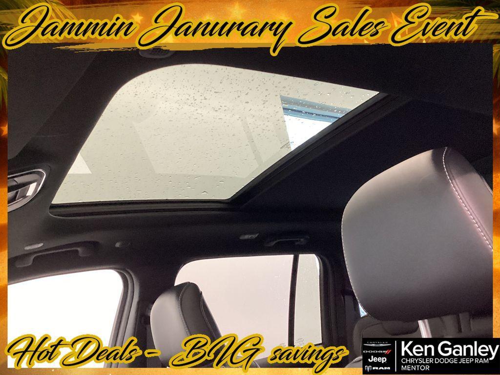 new 2025 Jeep Grand Cherokee car, priced at $42,487