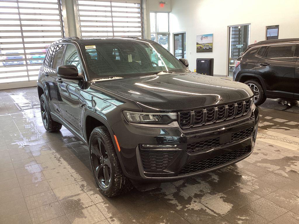 new 2026 Jeep Grand Cherokee car, priced at $47,778