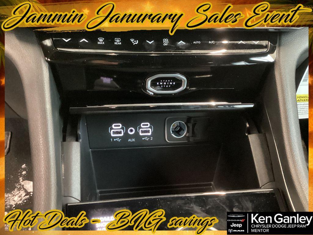 new 2026 Jeep Grand Cherokee car, priced at $47,778