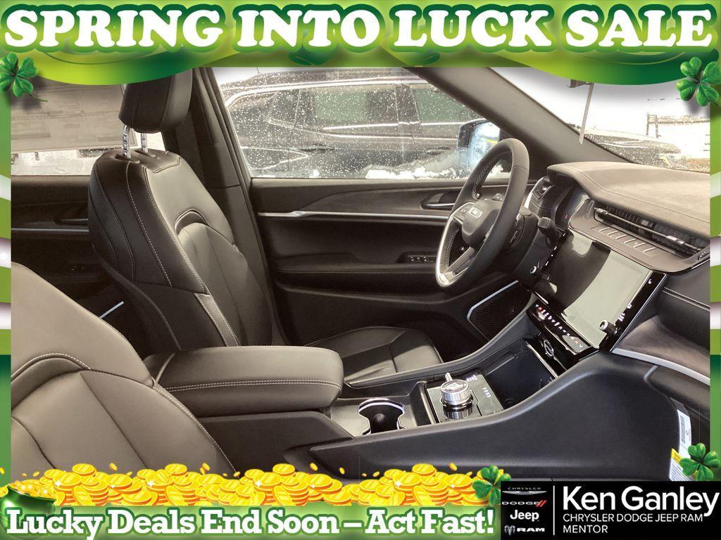 new 2026 Jeep Grand Cherokee car, priced at $47,878