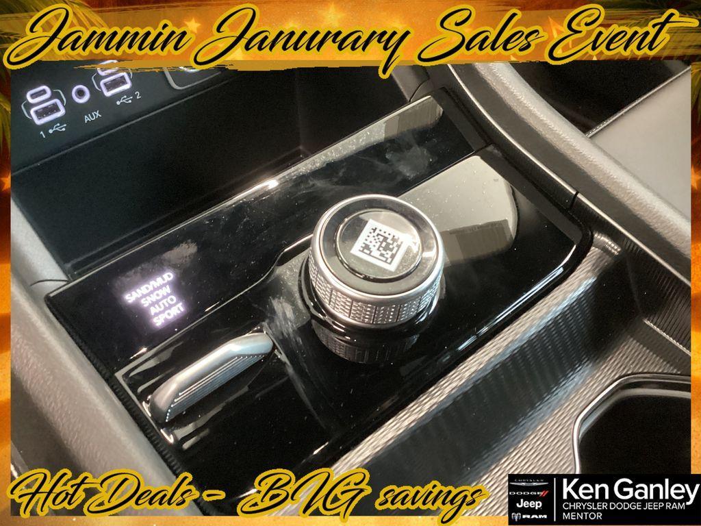 new 2026 Jeep Grand Cherokee car, priced at $47,778