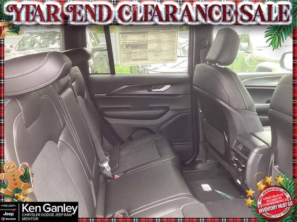 new 2025 Jeep Grand Cherokee car, priced at $46,135