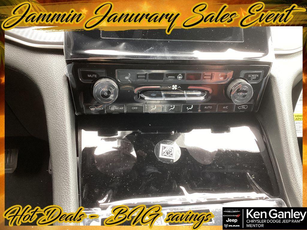 new 2025 Jeep Grand Cherokee car, priced at $46,135