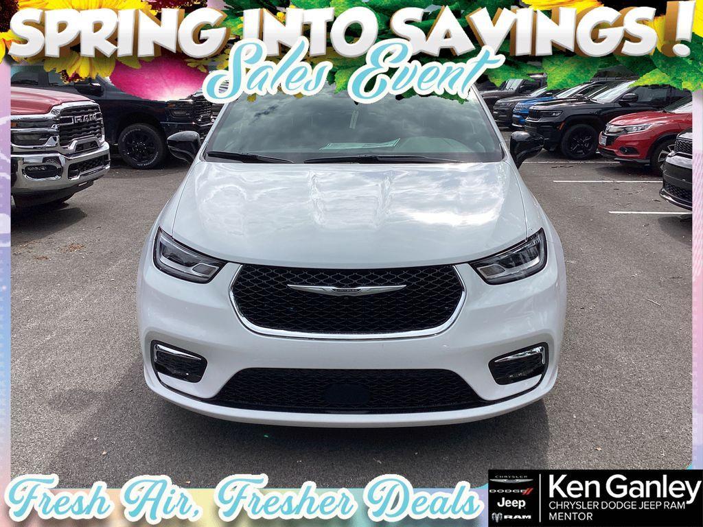 new 2026 Chrysler Pacifica car, priced at $43,019