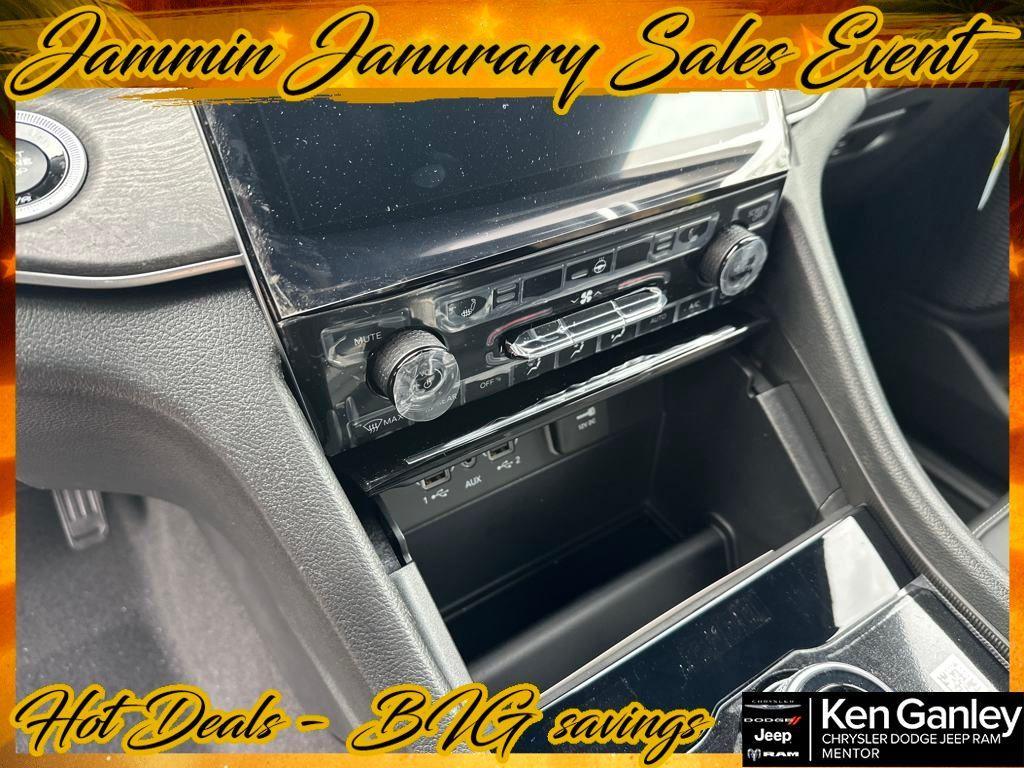 new 2025 Jeep Grand Cherokee L car, priced at $44,919