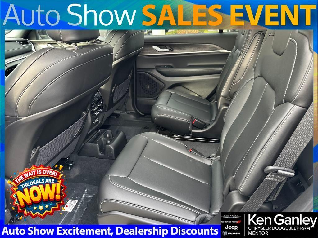 new 2025 Jeep Grand Cherokee L car, priced at $45,669