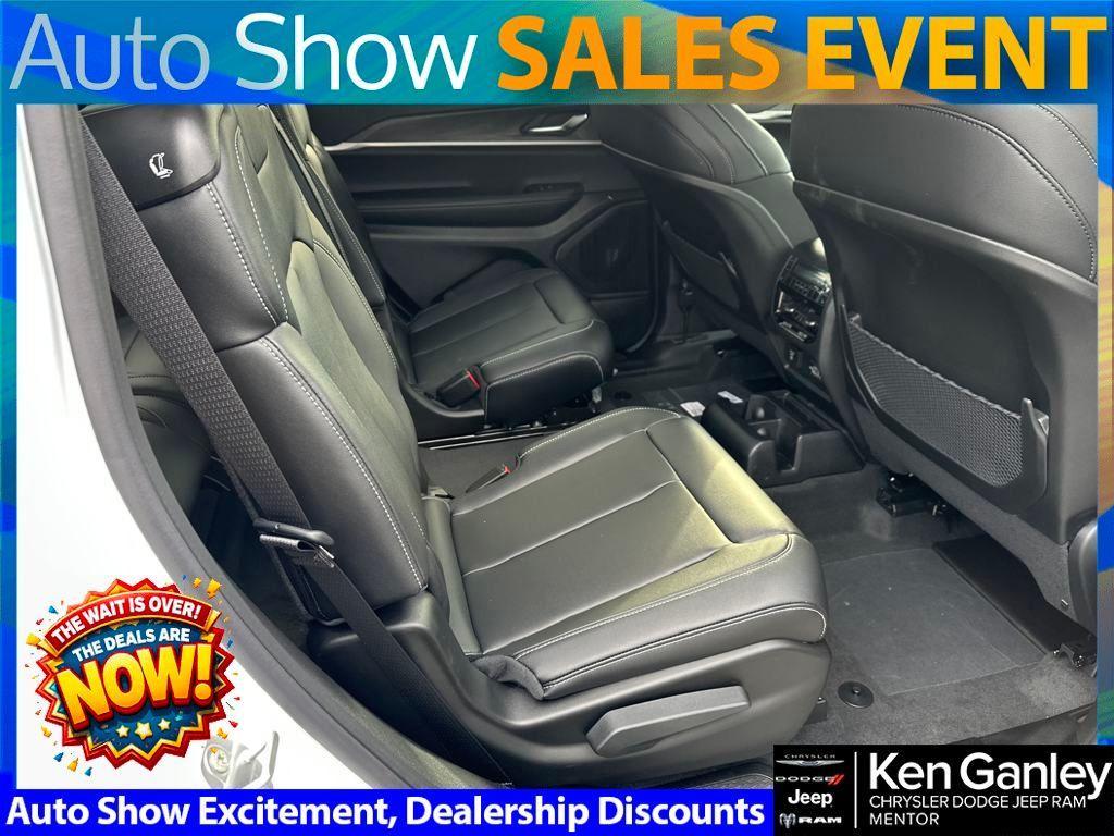 new 2025 Jeep Grand Cherokee L car, priced at $45,669