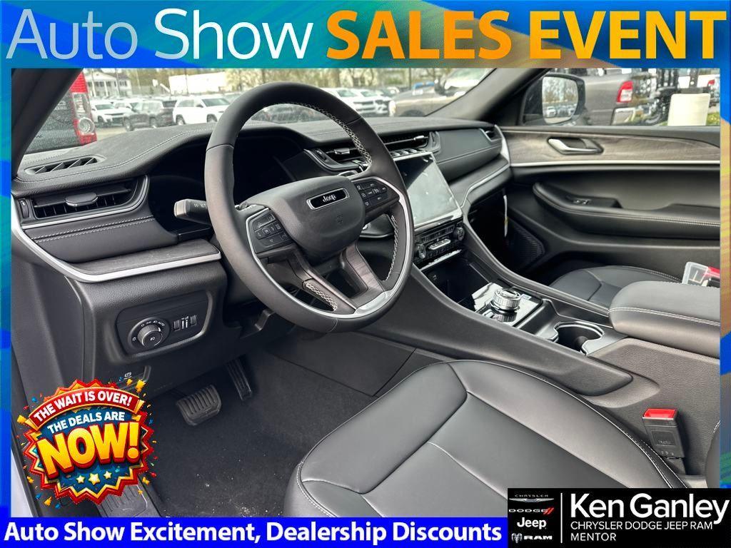 new 2025 Jeep Grand Cherokee L car, priced at $45,669