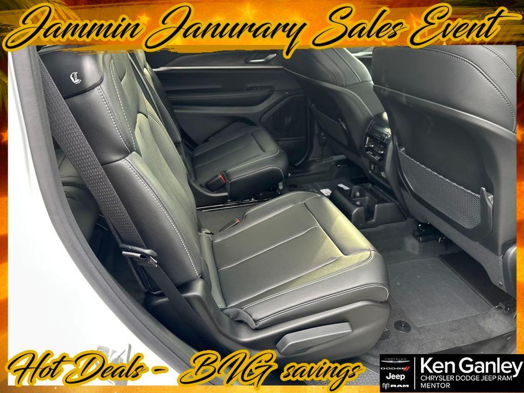 new 2025 Jeep Grand Cherokee L car, priced at $44,919