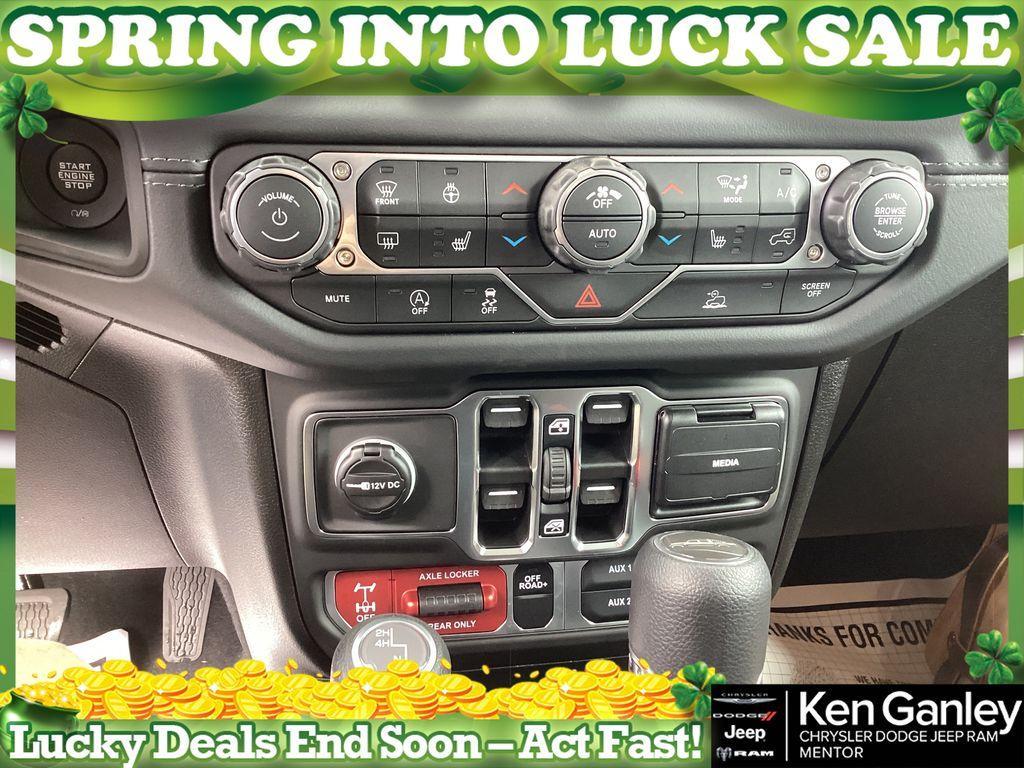 new 2026 Jeep Gladiator car, priced at $53,630