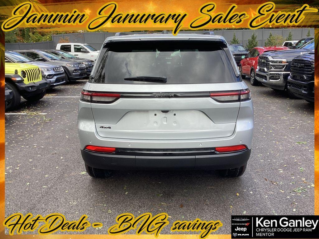 new 2025 Jeep Grand Cherokee car, priced at $37,108