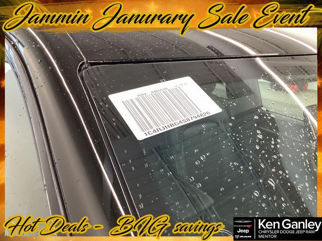 new 2025 Jeep Grand Cherokee car, priced at $45,749